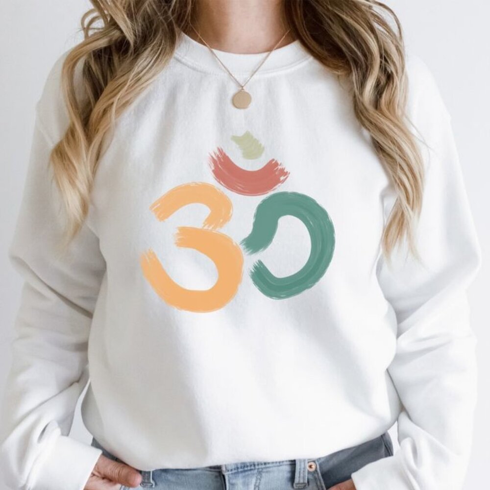 Yoga Sweatshirt | White | Comfortable & Stylish Apparel for Yoga Lovers
